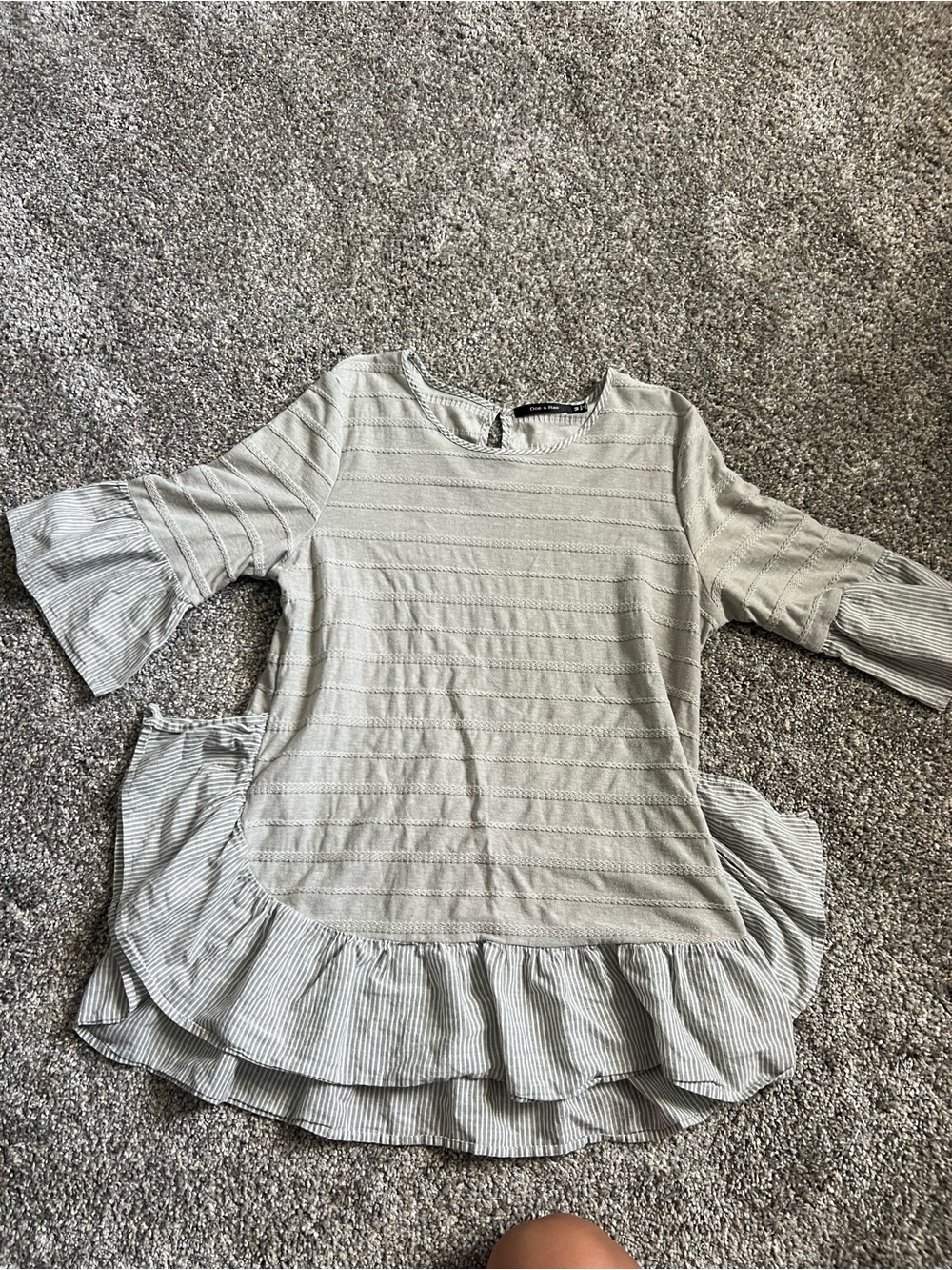 Doe & Rae Light Gray Striped Ruffle-Hem Blouse